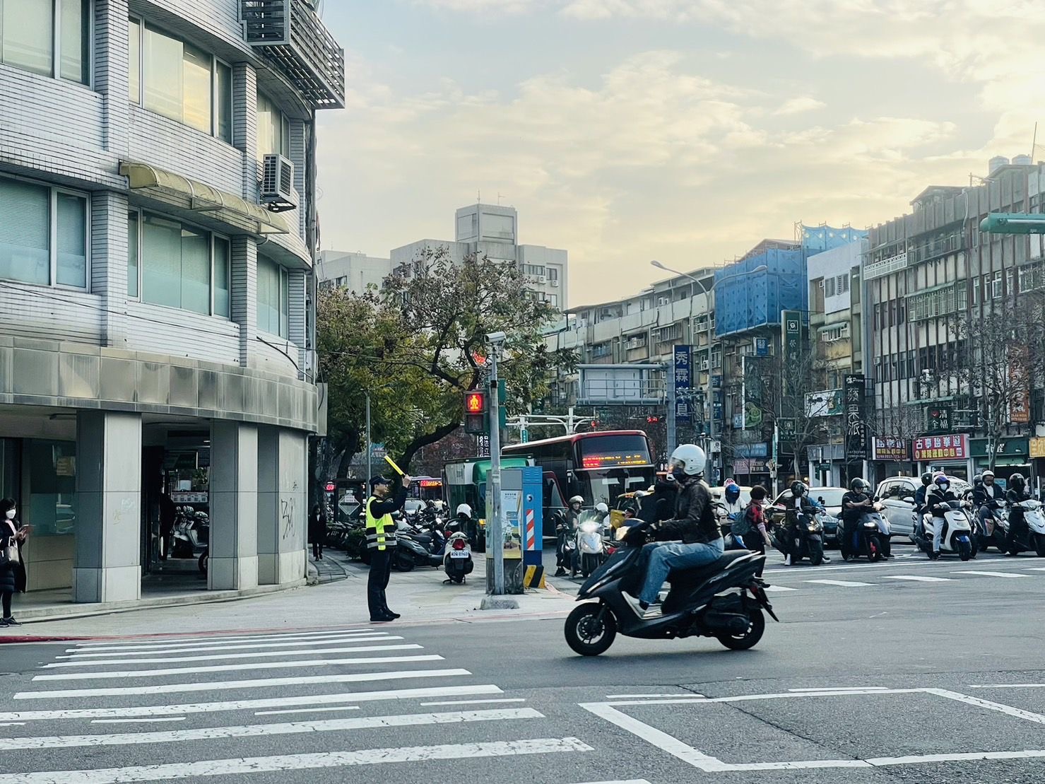 維護春節前後交通順暢｜文二警全力以赴