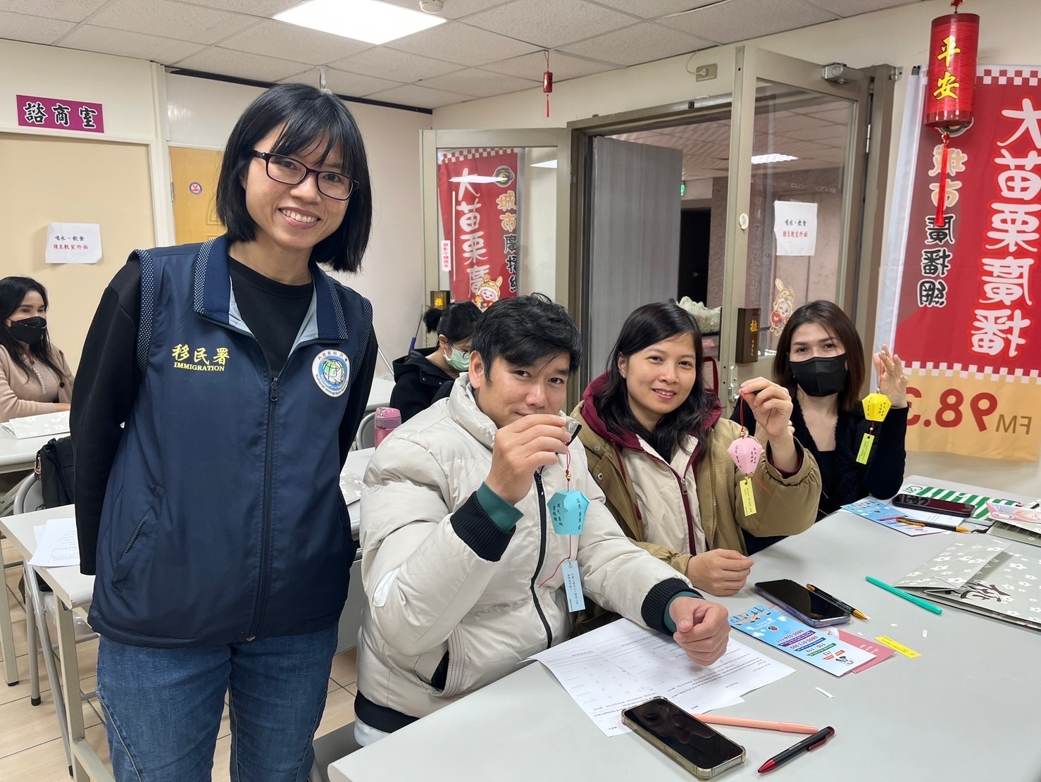 苗栗客庄元宵炸龍文化｜新住民認「（火旁）識龍」同歡慶