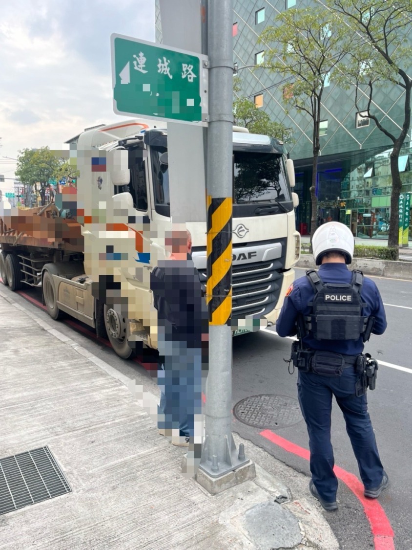 降低大型車輛交通事故風險丨中和警加強超載取締保障交通安全