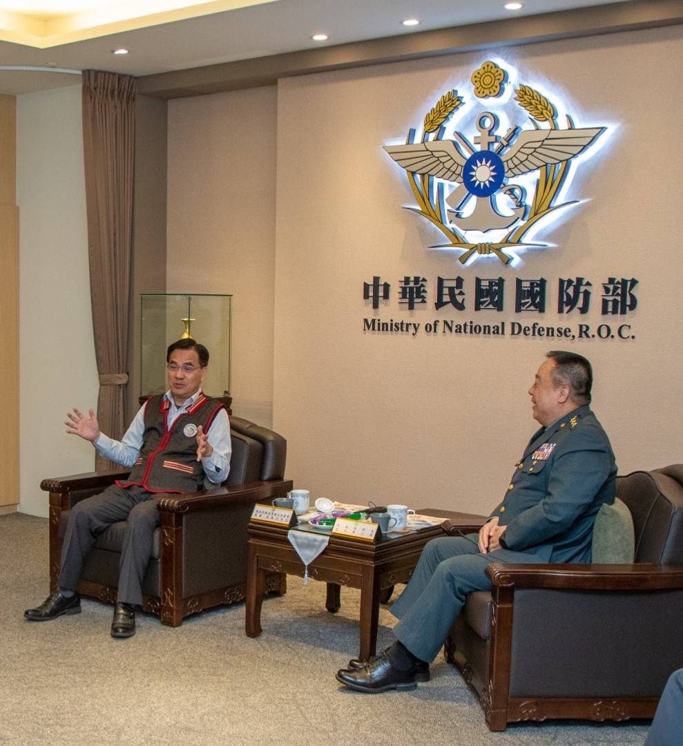 原民會夷將Icyang主委 　會見國防部首位原住民副部長徐衍璞上將