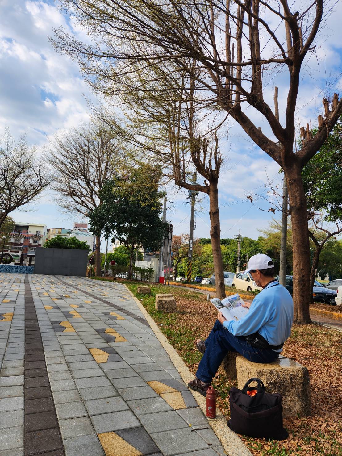 中市太平地所戶外地坪整修開放 打造友善洽公空間