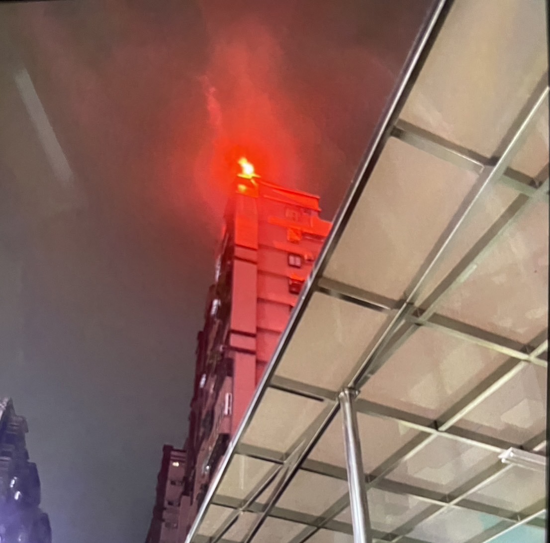 男子非法使用信號棒│楠梓警依社維法送辦