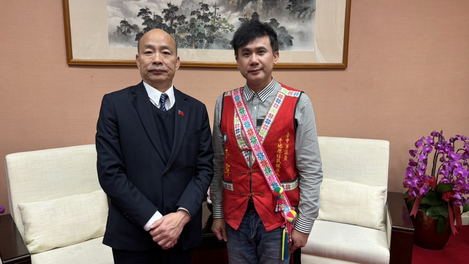 韓國瑜拍PV推薦力挺進軍議會｜國民黨提名3號候選人吳軍感謝