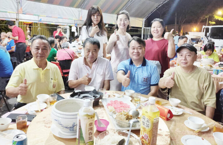 大里三賢宮天師聖誕祝壽   大台中記者公會率團慶賀