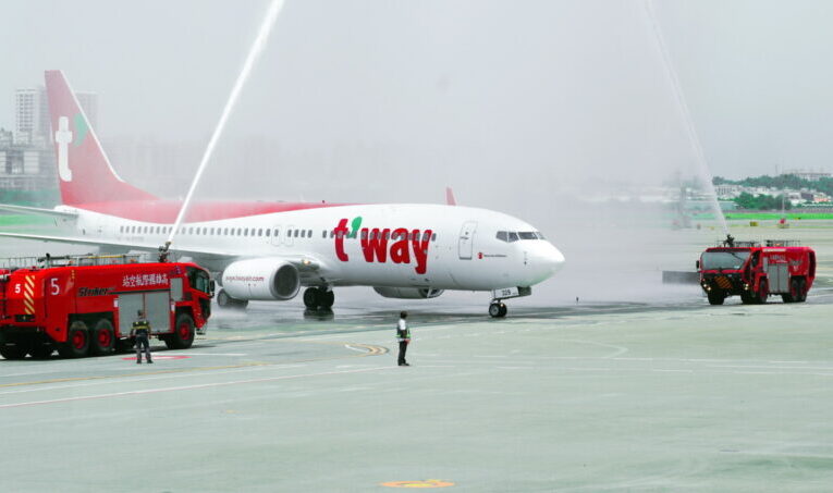 德威航空新增「高雄—首爾」航線，帶大家一起到韓國吃美食、拼購物！