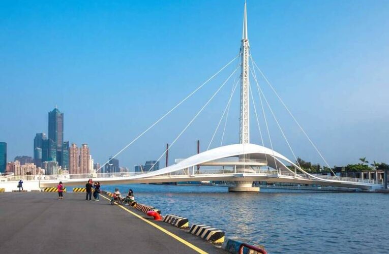 高雄港大港橋6月15日下午2時45分增加橋體旋轉1次