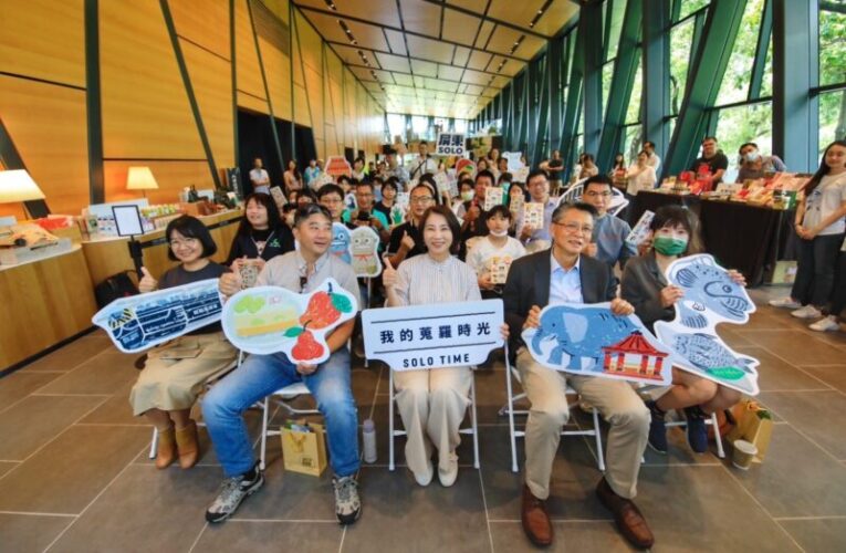 屏東縣長周春米簽書分享會　《屏東SOLO》實體書上市