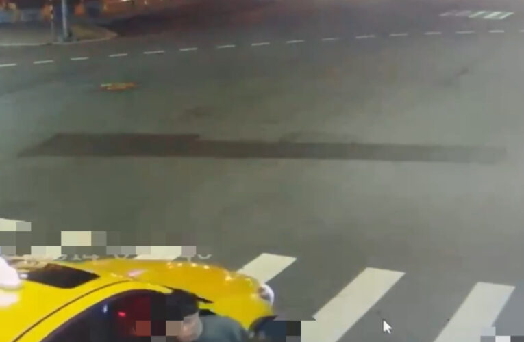 【獨】有影！男子因債務糾紛用餐途中當眾遭人擄走｜板橋警深夜以車追人3小時內救出男子逮5煞