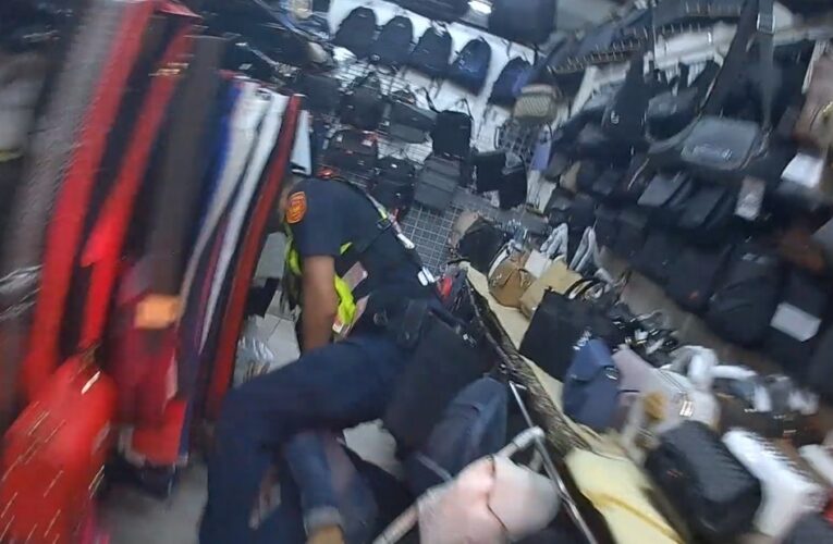 【有影】見警上前竟拔腿狂奔｜失聯移工腿軟趴地遭逮、急喊「要找媽媽」