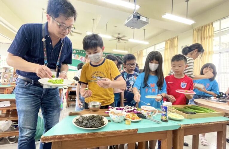 討人厭的青椒、茄子翻身了 新上國小教室小農自己種植