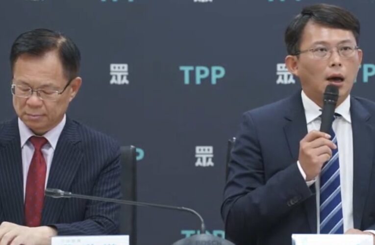 黃國昌揭發雞蛋狂漲價原因