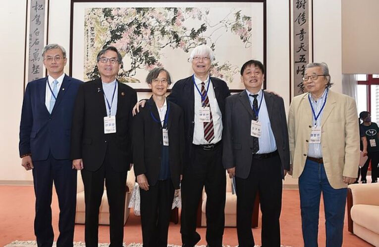 向大師致敬！文化大學典藏精選「御風而行-歐豪年大師紀念展」  
