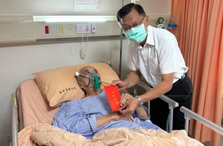 屏東榮家端午送愛 關懷住院榮民