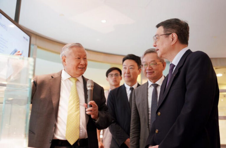 參訪旺宏電子先進研發實驗室　行政院長卓榮泰盛讚先進專利獲國際矚目