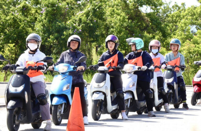 騎車要訓練、上路更安心　新竹區監理所鼓勵報名駕訓班享補助!