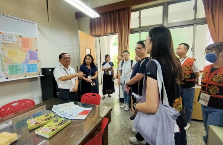 訪視屏東大學　原民會鍾興華副主委與原住民族教育第一線夥伴交流意見