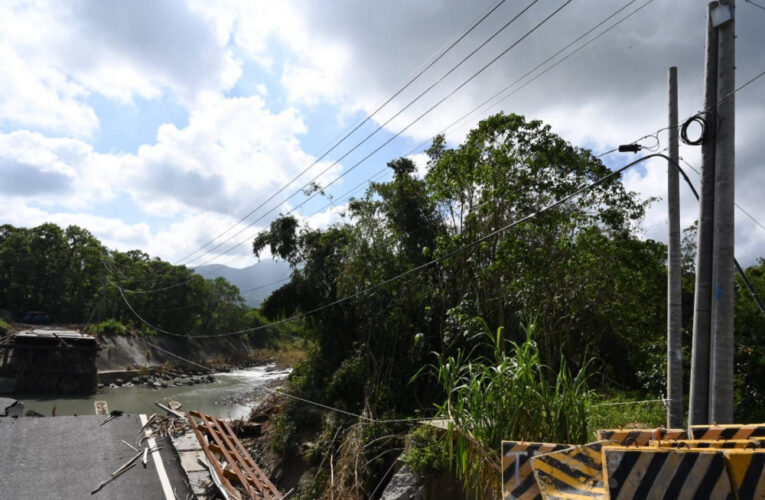 颱風毀損東山區大埔橋附掛水管 台水緊急架設臨時管線完成