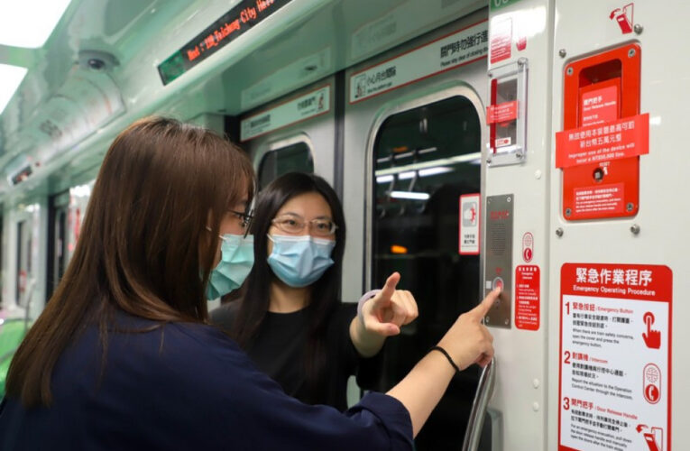 旅客搭中捷突癲癇發作 緊急對講機助通報送醫