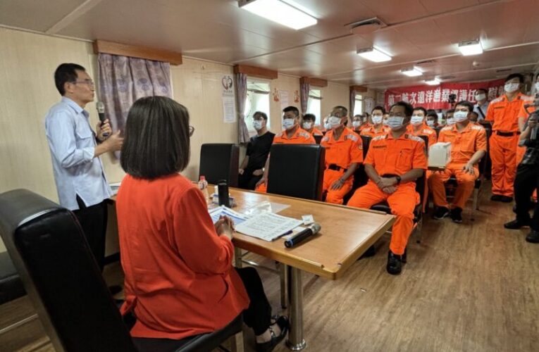 巡護九號完成公海漁業巡護返航　管碧玲給予高度肯定與讚許