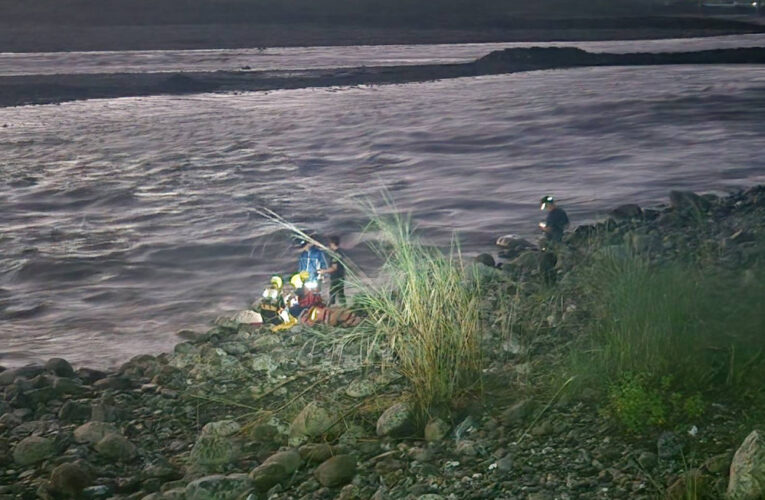 大雨致河水暴漲！6人受困大津橋沙洲均已獲救上岸