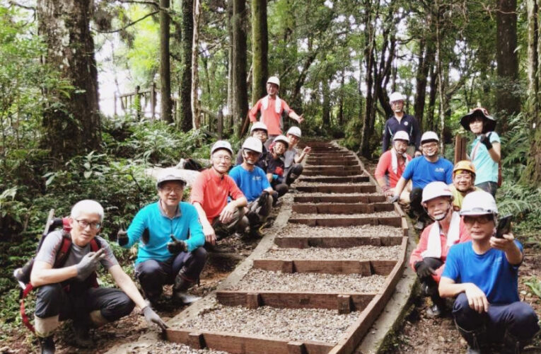 感謝有您!　熊夠力的步道志工手作修護東眼山自導式步道