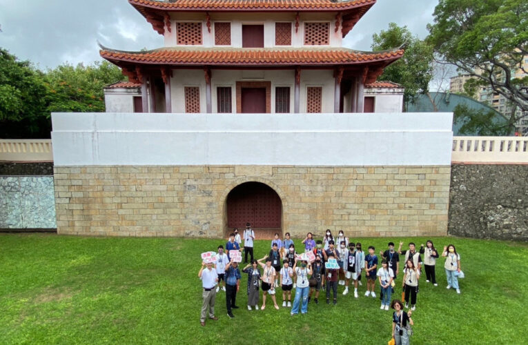 南市高中生走讀臺南廉政史蹟 探索立碑禁貪歷史典故