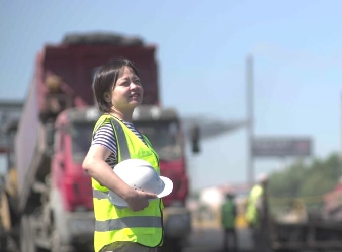 【有片】道路鐵娘子譚憶秋：攻關寒區道 鋪築幸福路