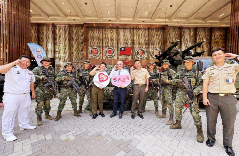 歡慶九三、軍事闖關　新竹遠百攜國軍北區人才招募中心宣導全民國防