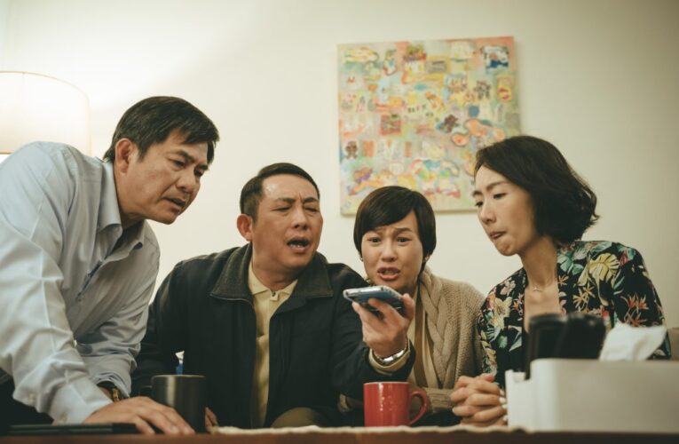 演員前輩們齊聚《讓我看見你是誰》屈中恆化身女兒傻瓜