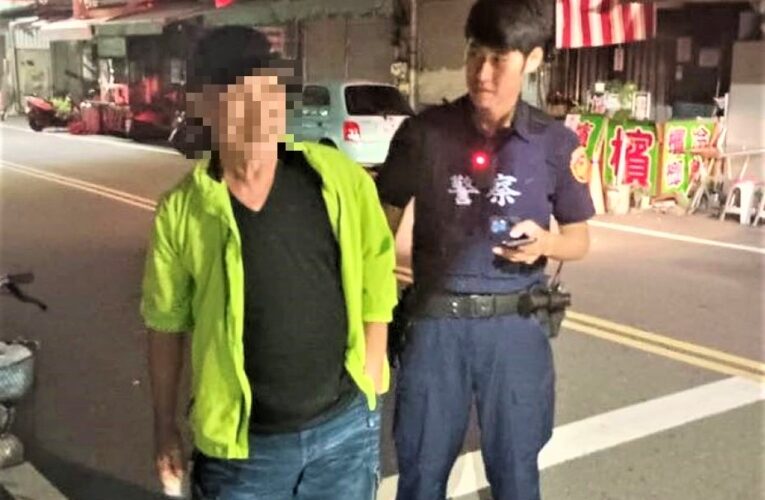 老翁倒臥在路旁　北門警立即援助