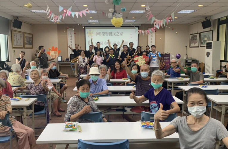 47薩克斯風重奏表演 為中彰榮家住民帶來音樂饗宴