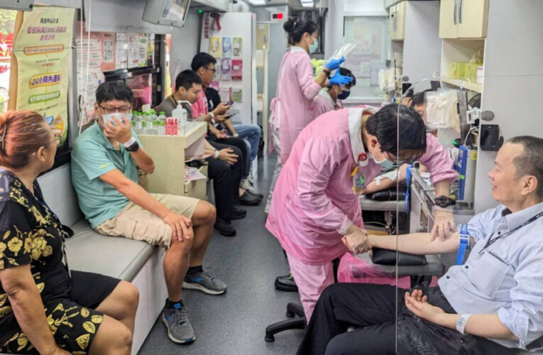 中油煉製事業部挽袖號召捐血│員眷齊心共度血荒危機