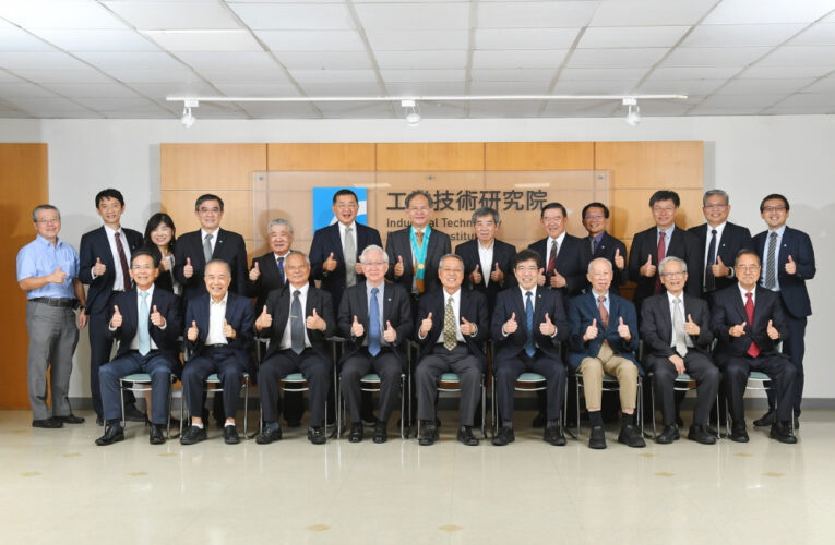 臺灣產業生成式AI發展倡議　工研院院士提出以五大策略加速百工百業AI化