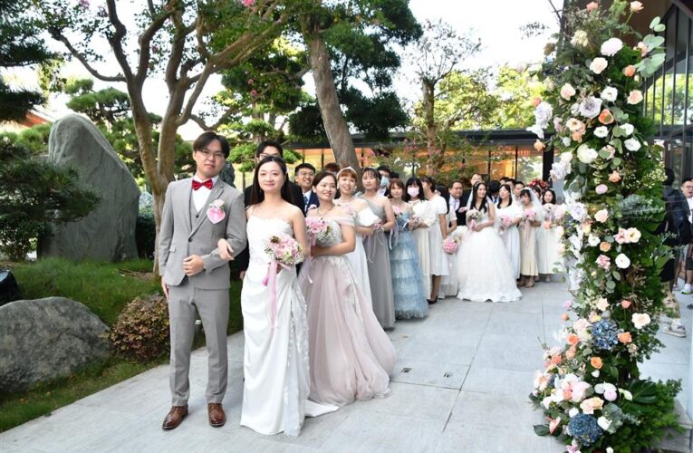 「如松似錦，緣定今生」　彰化縣聯合婚禮30佳偶曬恩愛