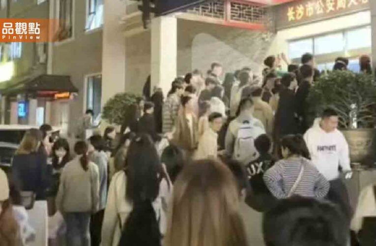 派出所變熱門景點！半夜3點遊客都擠爆　網虧：連警察都想報警