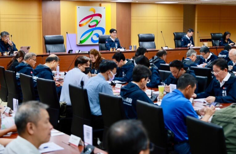 主持市政會議  陳其邁督促加速災後救助