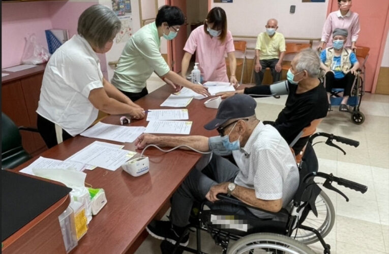 中榮嘉義榮院前進白河雲林榮家 為榮民眷把關健康安心過冬