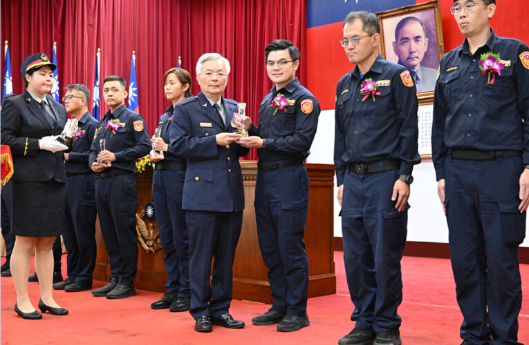 中市警李柏翰榮獲「績優交通警察」殊榮｜展現敬業精神與溫暖人心