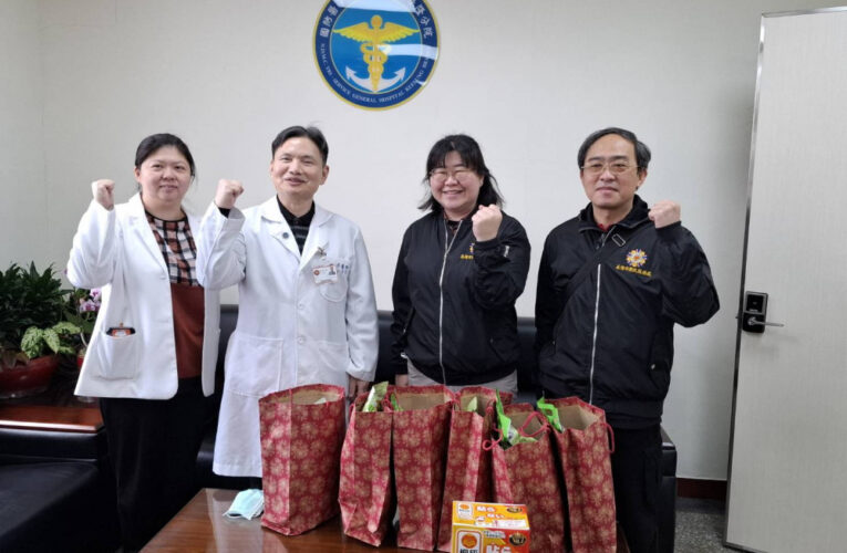 基隆榮服處春節前赴醫院關懷住院榮民眷