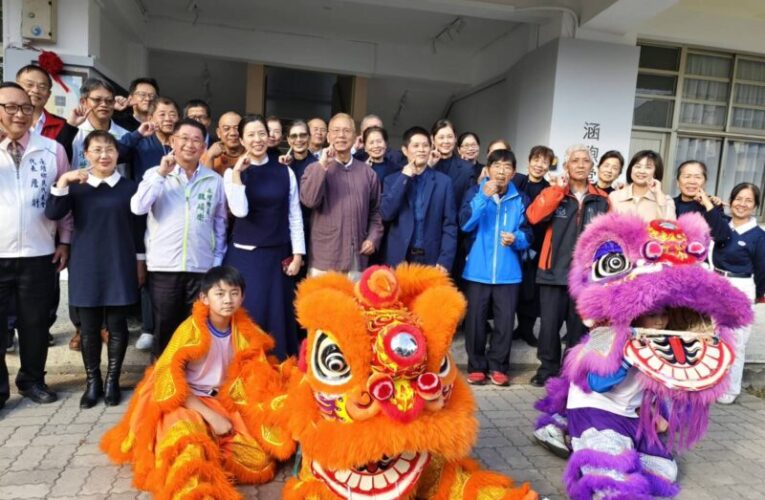 頂新和德捐贈永靖第三座靜思閱讀書軒　永靖鄉永興國小今日啟用
