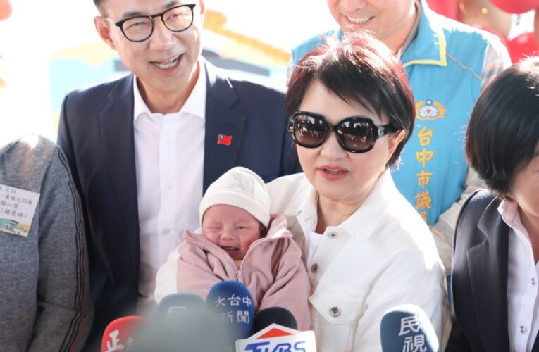 太平破20萬人宜居磁吸效應發威　盧秀燕親頒「好禮」分享喜悅：持續打造幸福城市！