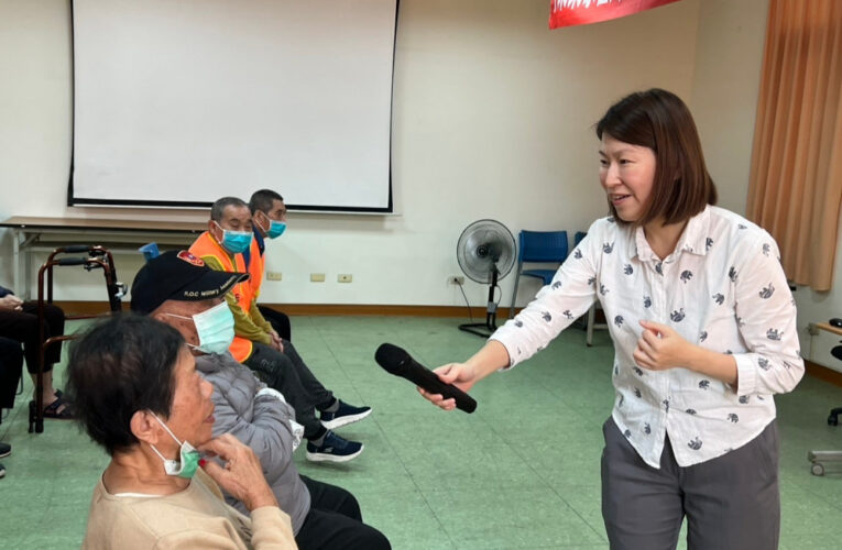 屏東榮家交通安全講習 提升住民長輩安全意識