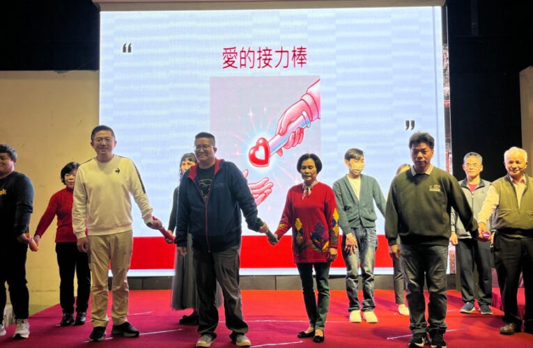 愛心接力、溫暖延續　竹縣市寄養家庭13戶榮退6戶新進傳承愛心