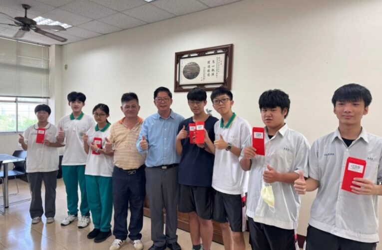 仁武高中學生學測成績優異表現，展現社區高中競爭力