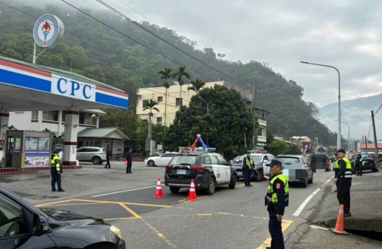 台21線聯合稽查 信義警聯手環保局揪違規噪音車