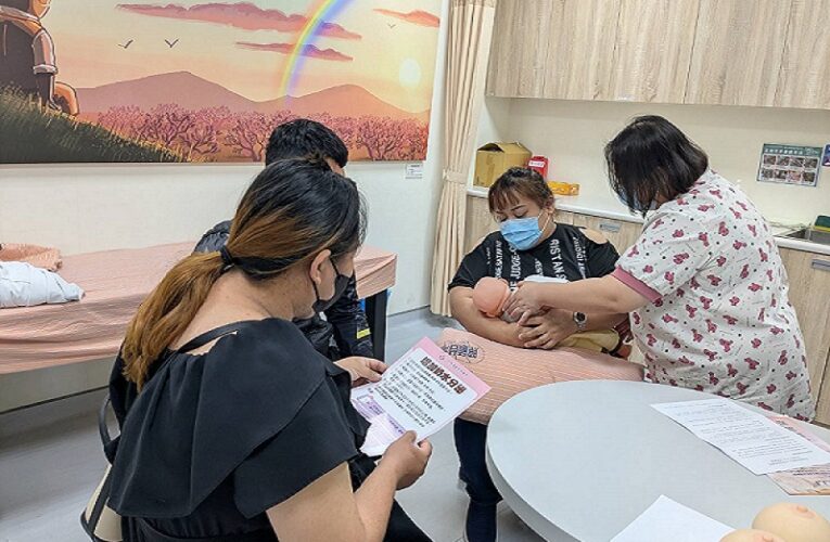 「母乳哺育  屏東同行」醫療團隊陪伴新手媽咪成功哺餵