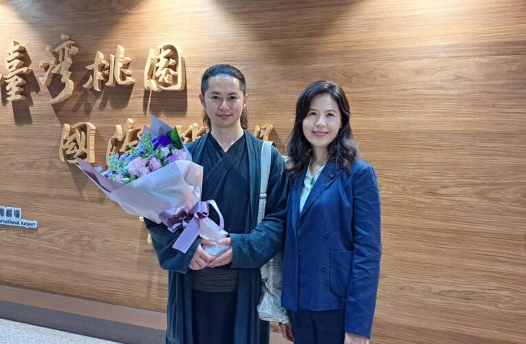 日本篠笛大師佐藤和哉來台演出　粉絲熱情接機