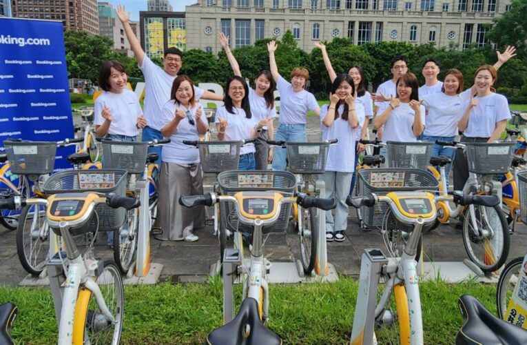 十年見證永續變革！  Booking.com 發布聯手 YouBike 推出騎乘抽住宿活動