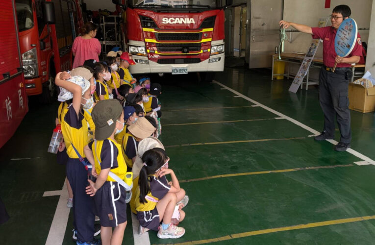 消防鳳祥分隊辦親子體驗  幼童化身小小消防員學防災
