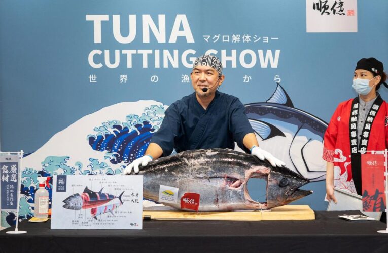迎接台灣鮪魚季 順億「切割秀」台中北屯零距離登場-日籍職人刀藝演秀 生魚美食文化躍然桌上